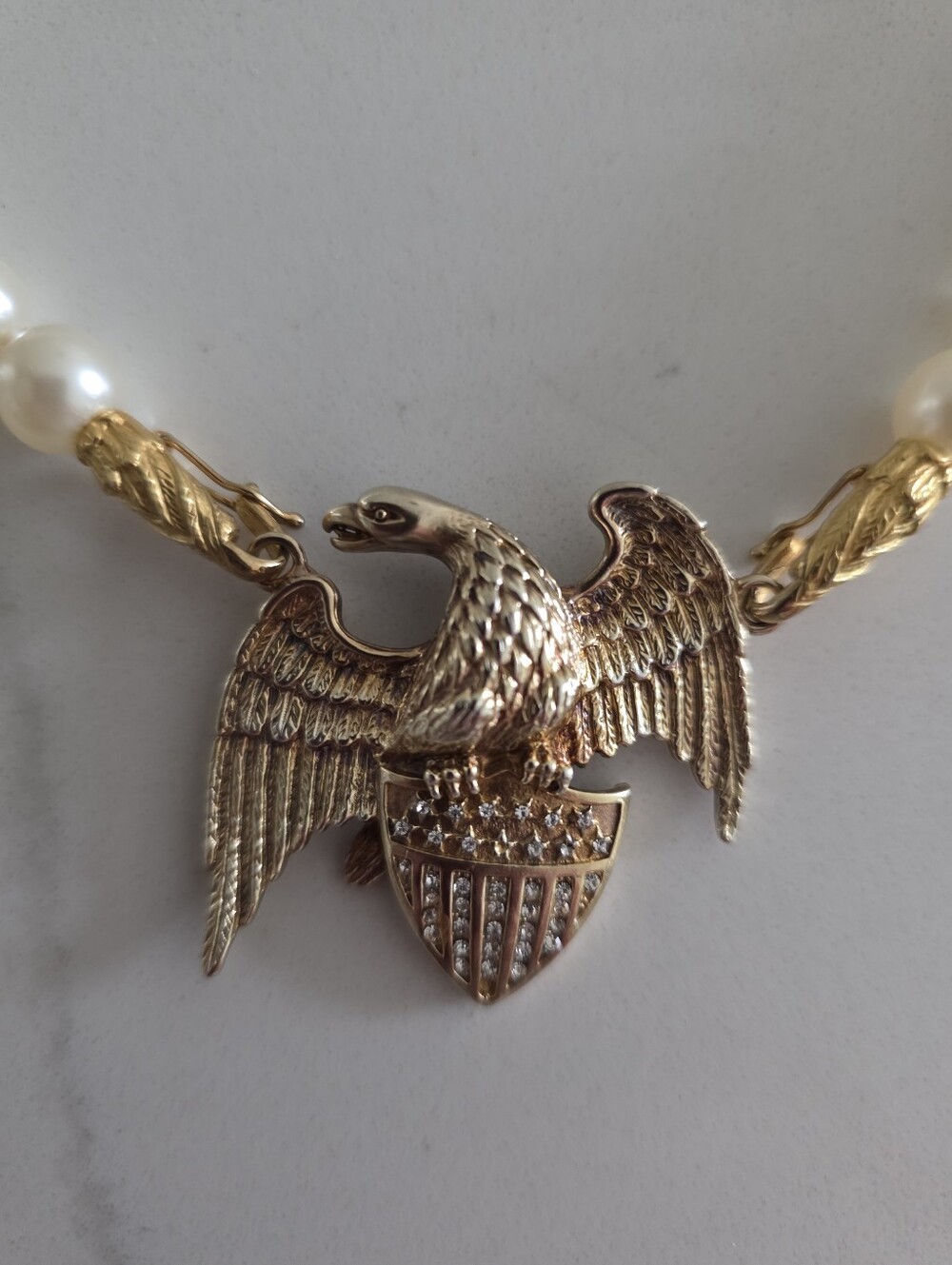 Classic White Pearl Necklace with 24K Gold-Plated Eagle Pendant - Picture 2 of 3